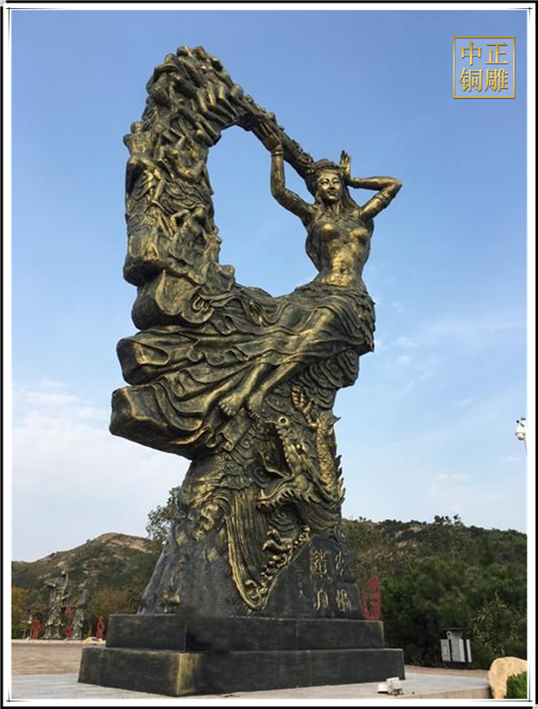 旅遊景點女娲銅像.jpg