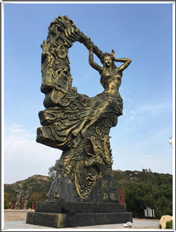 旅遊景點女娲銅像