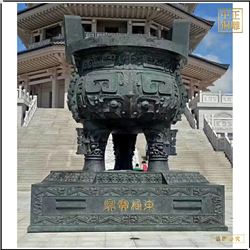 室外(wài)大(dà)型仿古三足圓鼎