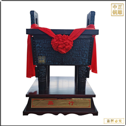 景區銅鼎鑄造加工(gōng)廠