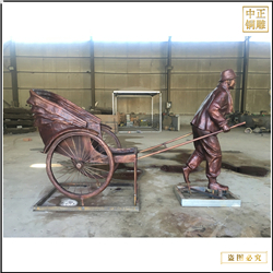 步行街拉車(chē)人物(wù)銅雕塑鑄造