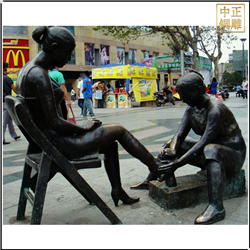 步行街擦鞋人物(wù)銅雕塑