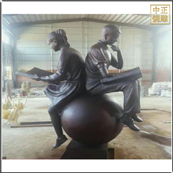 校園小(xiǎo)孩讀書(shū)銅雕塑
